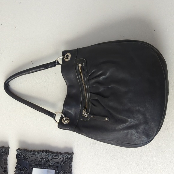 ROOTS Genuine Leather Bag - Picture 2 of 15